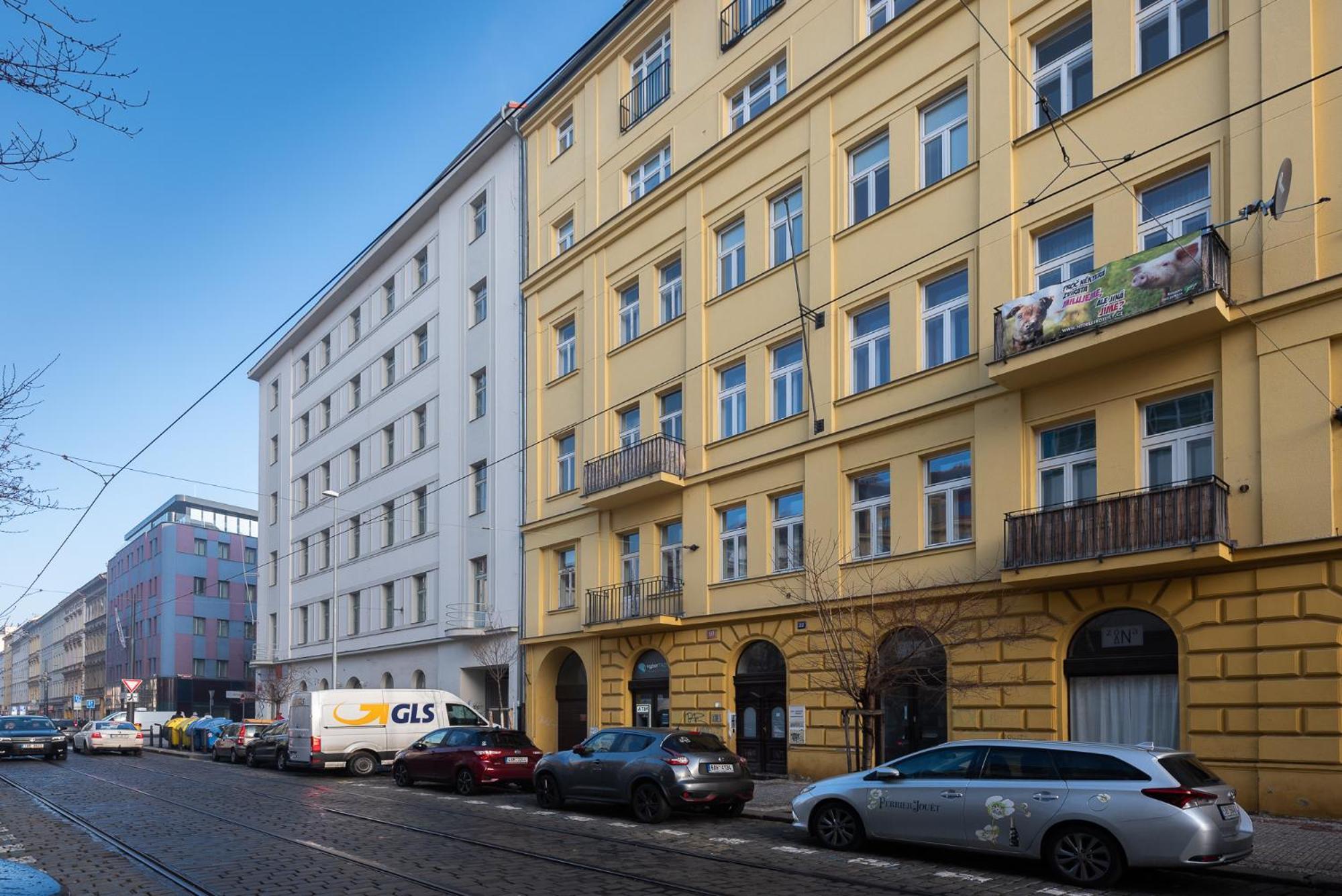 Sunny Safron Apartment Praga Exterior foto
